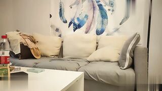 深夜性感裙子骚货人妻，穿着高跟鞋直接猛猛草，搞完射嘴里，火辣身材被中出内射