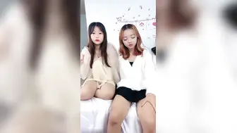 00后嫩妹萝莉多人大混战（3小时完整版）一次看个够