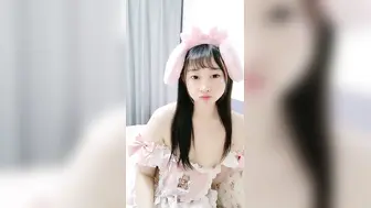 极品粉嫩萝莉 超可爱小夢莉滴蜡道具自慰