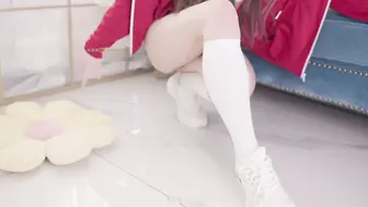 小恩青春的肉体白虎嫩穴