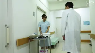 FOCS-288 [中文字幕]被最讨厌的前男友住院后要求性帮助的美人护士 即使订婚了也无法抗拒渣男的鸡巴，疯狂开车的NTR住院性生活， 北冈果林
