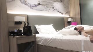 双飞尤物冲刺阶段她终于喊出最骚的话 哥哥用力操死我这个小骚逼！